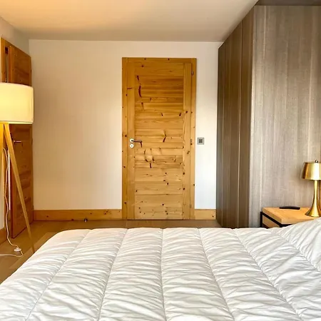 Modern At The Foot Of The Slopes In Apartment